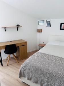 Postel nebo postele na pokoji v ubytování Apartman Zadar Centar(free parking and wi-fi)