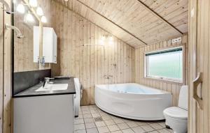 Phòng tắm tại Holiday Home Udsigten