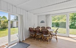 Zahrada ubytování Cozy Home In Gilleleje