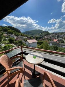 Nespecifikovaný výhled na hory nebo výhled na hory při pohledu z apartmánu
