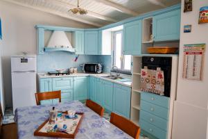 Η κουζίνα ή μικρή κουζίνα στο Casa Serena