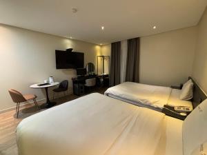 Gallery image of Cheonan K Hotel in Cheonan