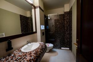 Vannituba majutusasutuses Hotel Relax Craiova