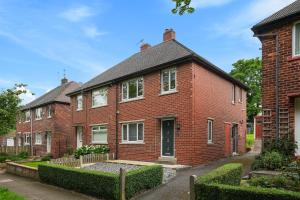 Το κτήριο όπου στεγάζεται  το διαμέρισμα