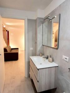 Ένα μπάνιο στο Casa Narciso Villasimius