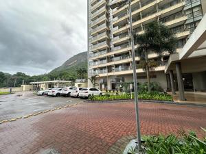 En generel udsigt til bjerge eller udsigt til bjerge taget fra lejlighedshotellet