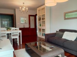 Posezení v ubytování Apartamento Familiar SARDINERO RH 20
