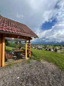 ŽirovnicaCottage Žirovnica的相册照片