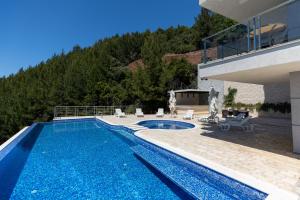 Πισίνα στο ή κοντά στο Tophill Altezza Premium - best view and pool