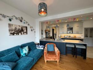 Köök või kööginurk majutusasutuses Totterdown's Modern & Vintage inspired Home