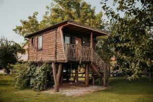 Zahrada ubytování Treehouse Drevesna hiška Štrkovo gnezdo Ranč Jureš