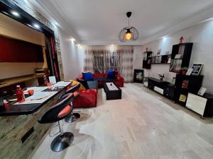 Μια τηλεόραση ή/και κέντρο ψυχαγωγίας στο Zen Home