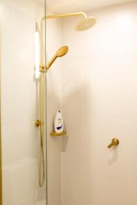 Koupelna v ubytování Apartment next to public station, BoxHill Central, 2 Bedrooms, free parking and wifi