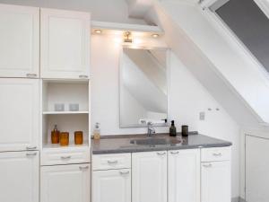 Kuchyň nebo kuchyňský kout v ubytování Holiday home Thisted LVIII