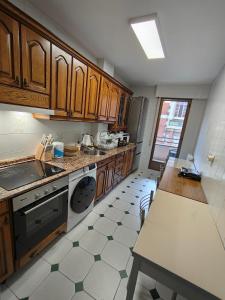 Kuchyň nebo kuchyňský kout v ubytování Casa Logroñesa