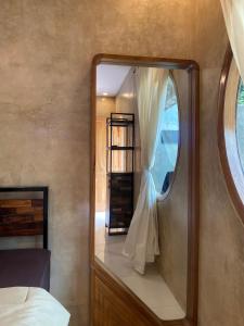 Bilik mandi di Pragma House 2 rooms with privat pool