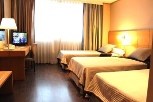 Postel nebo postele na pokoji v ubytování Eurohotel Castellón
