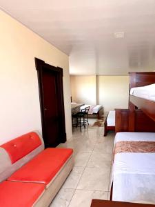 Letto o letti in una camera di HOTEL SUEÑOS BEACH
