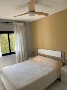Posteľ alebo postele v izbe v ubytovaní Nautic Golf - Apartment 100mt from the beach