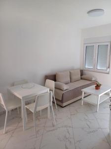 Χώρος καθιστικού στο UNA apartman