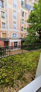 Κήπος έξω από το Les Ambassadeurs quartier Opéra