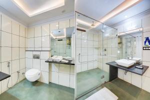 Hotel Mandiram Palace的一间浴室