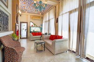 Hotel Mandiram Palace的休息区