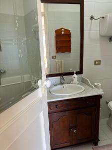 Koupelna v ubytování Casa Ermelinda + 1 fotografie