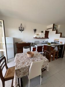 Kuchyň nebo kuchyňský kout v ubytování Casa Ermelinda