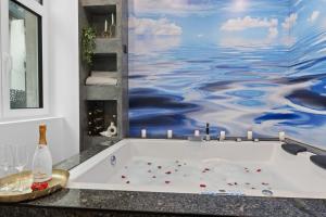 Gallery image of 'Old Town Spa' Apartment in Bucharest