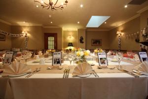 Nápoje v ubytování Strathburn Hotel Inverurie by Compass Hospitality