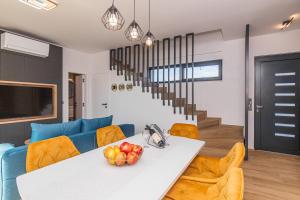 Afbeelding uit fotogalerij van Apartmani Đogić in Punat