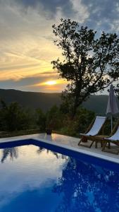 Bazén v ubytování Guesthouse P&A nebo v jeho okolí
