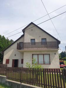 ヴァレンツァにあるHappy Family House Velenceのギャラリーの写真