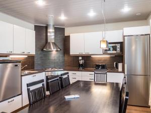 Η κουζίνα ή μικρή κουζίνα στο Holiday Home Toivola 1 by Interhome