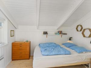 Postel nebo postele na pokoji v ubytování Holiday Home Ran - 600m from the sea in NE Jutland by Interhome