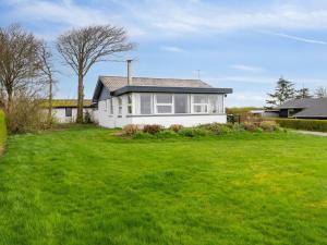 Zahrada ubytování Holiday Home Aletha - 300m to the inlet by Interhome