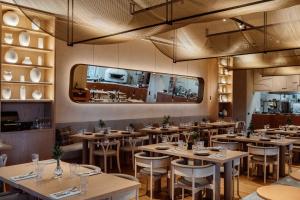 Veitingastaður eða matsölustaður á Radisson Blu Hotel Batumi