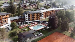 Bazén v ubytování Hotel Die Post nebo v jeho okolí