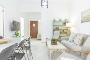 Televízia a/alebo spoločenská miestnosť v ubytovaní Playa de Regla para un magnifico descanso 3