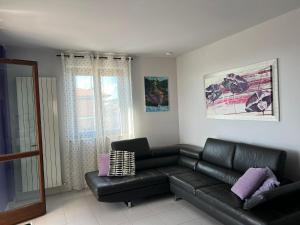 A seating area at CASA FLAN