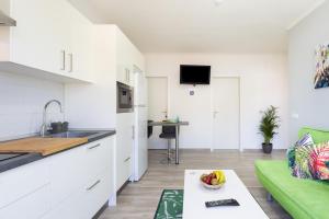 Una cocina o zona de cocina en Home2Book Charming Apt Mountain Views Los Silos