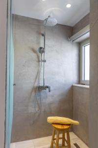 Kopalnica v nastanitvi Olympa Suites