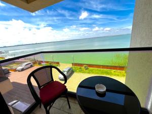 Billede fra billedgalleriet på SOPHIA LAKE VIEW SUITE i Mamaia + 36 billeder