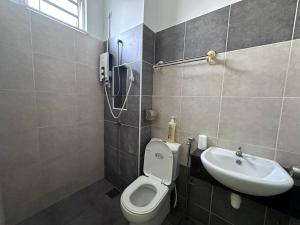 Φωτογραφία από το άλμπουμ του Mount austin 18 pax AR50 pool σε Johor Bahru