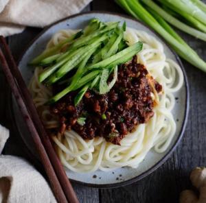 the country house内部或周边提供的食物