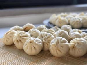 the country house内部或周边提供的食物