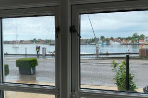 Výhled na řeku, která protéká v blízkosti aparthotelu