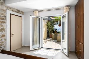Fotografie z fotogalerie ubytování Tatiana Seaview House by Konnect, Nisaki v destinaci Nisakion