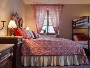 Postel nebo postele na pokoji v ubytování Holiday Home Huty by Interhome
